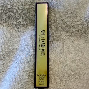 White Diamonds by Elizabeth Taylor .33 Rollerball roll